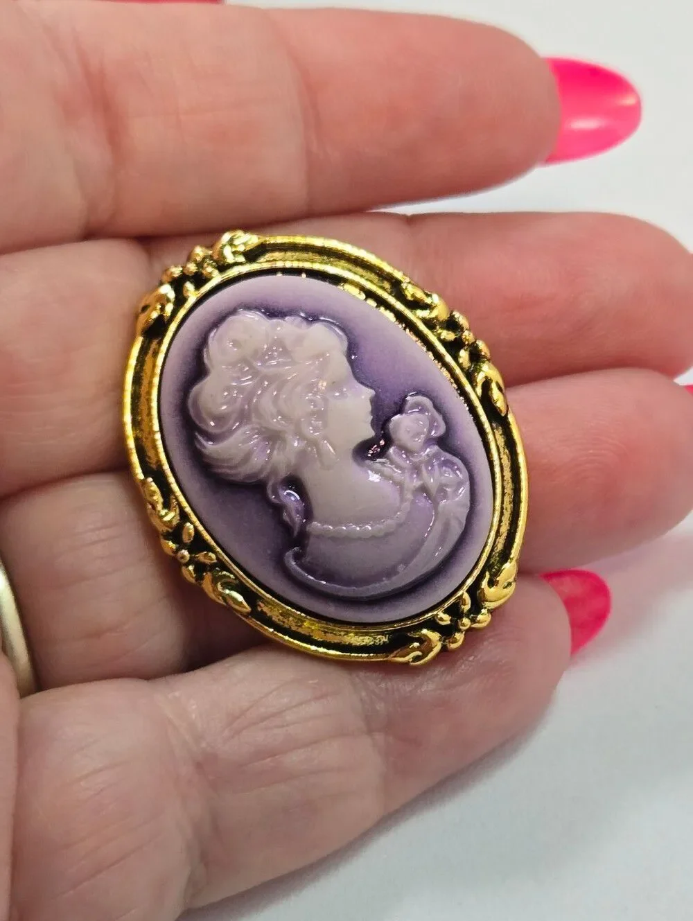 Purple Cameo Brooch Gold Victorian Renaissance Pin Cottagecore Vintage Jewelry